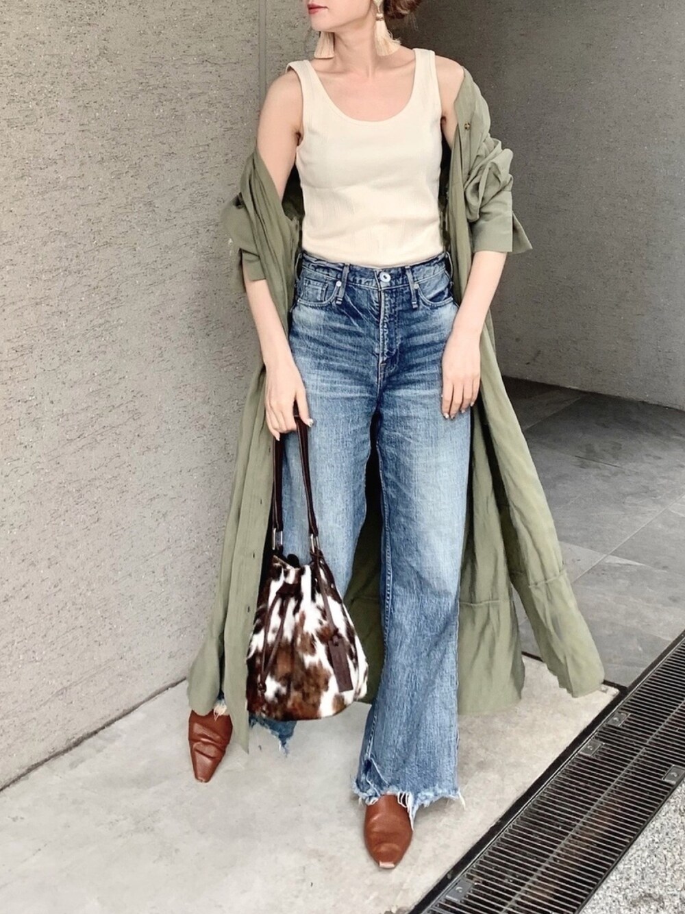 upper hights（アッパーハイツ）THE TAYLOR/ハイライズルーズフレア