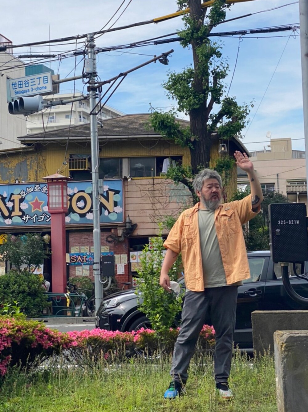 「シンプル、ゆるコーデ、春コーデ、ラフ、夏、古着、fridge、fridgesetagaya、可不可」｜「STONEMASTERの【STONEMASTER】ストーンマスター SM HYBRID PANT（その他パンツ、グレー系）」を使った、熊坂スグルさん（メンズ・181cm）の夏コーディネートの1枚目の写真