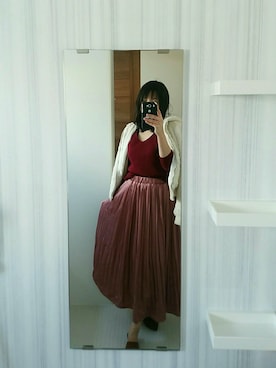 「GRL（グレイル）のヴィンテージサテンプリーツスカート（Skirt、ピンク系）」を使った、きりさん（レディース・153cm）の冬コーディネート