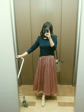 「GRL（グレイル）のヴィンテージサテンプリーツスカート（Skirt、ピンク系）」を使った、きりさん（レディース・153cm）の冬コーディネート