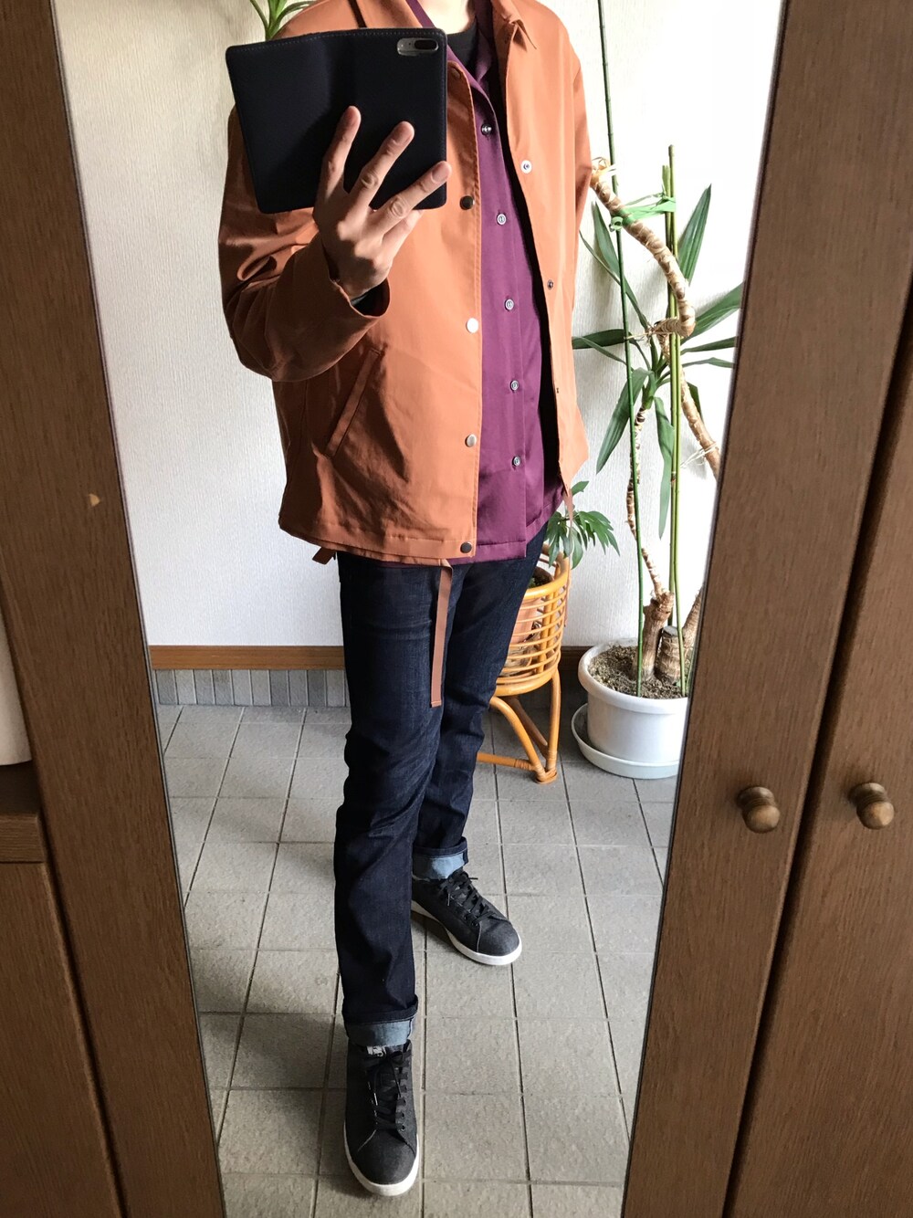 「リドム、LIDnM、LIDnMコーデ、スタンスミス」｜「LIDNMのPEツイルコーチジャケット（ブルゾン、ブラック系）」を使った、taka..さん（メンズ・175cm）の冬コーディネートの1枚目の写真