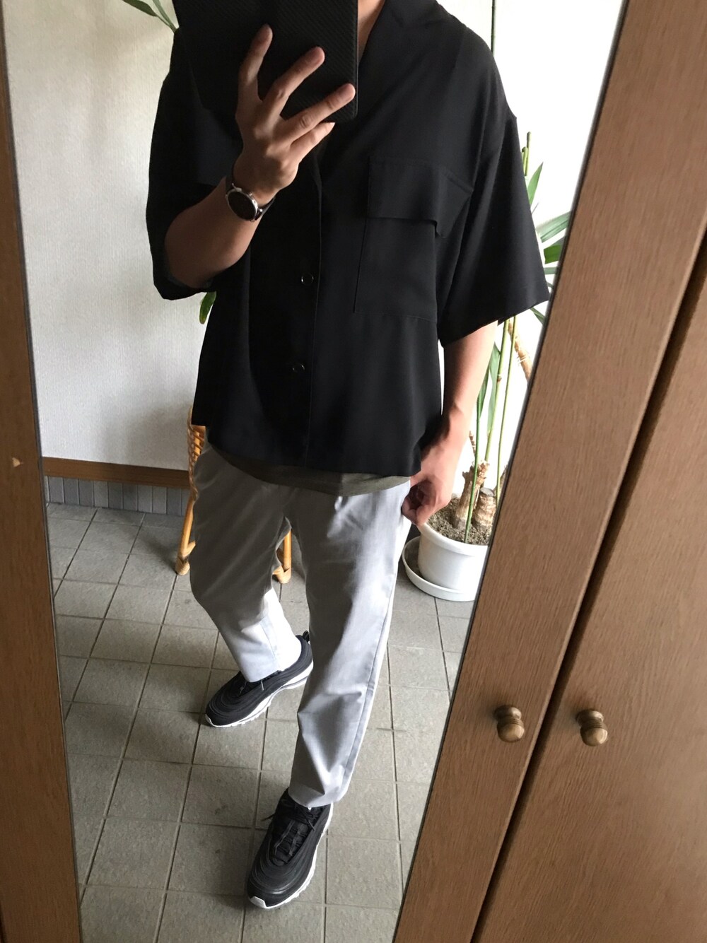 「大人カジュアル、夏コーデ、おしゃれさんと繋がりたい、NIKE、HARE、LIDnM、スラックス、エアマックス、エアマックス97」｜「LIDNMのビエラギャバアンクルスラックス【ライトグレー】（スラックス、グレー系）」を使った、taka..さん（メンズ・175cm）の夏コーディネートの1枚目の写真