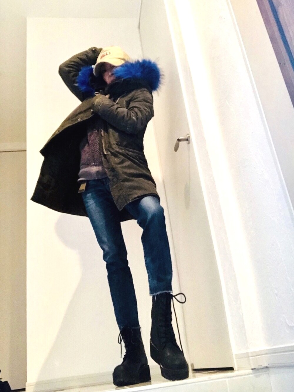 「ファー、N3B、カスタム、ブーツ、キャップ」｜「MOUSSYのRUBBER TOE LACE UP BOOTS（ブーツ、ブラック系）」を使った、mt1874さん（レディース・150cm）の冬コーディネートの1枚目の写真