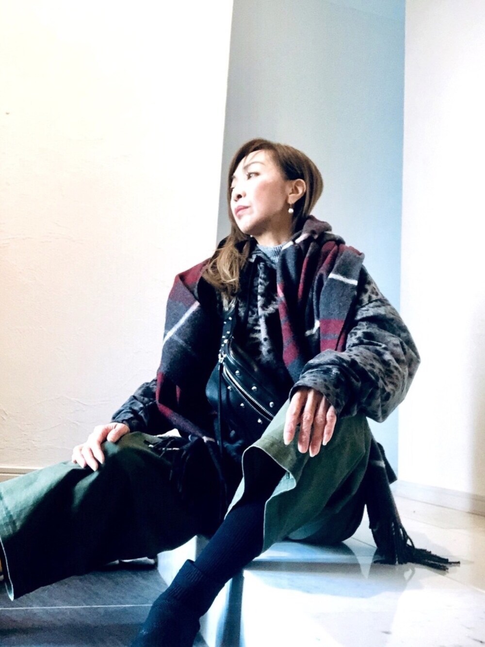 「クリスマス、クリスマスカラー、ストール、ALLSAINTS　、ウエストポーチ、レオパード」｜「MerryChristmas‼️❤️⭐️のアイテム（その他、レッド系）」を使った、mt1874さん（レディース・150cm）の冬コーディネートの1枚目の写真