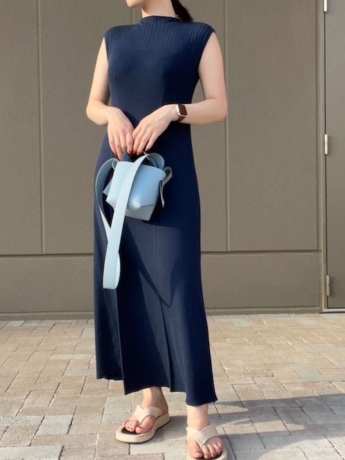 Mila Owen（ミラオーウェン）の「ノースリーブリブデザインニット