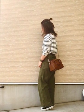 「カーキパンツ」｜naosanさん（レディース・154cm）の秋コーディネート