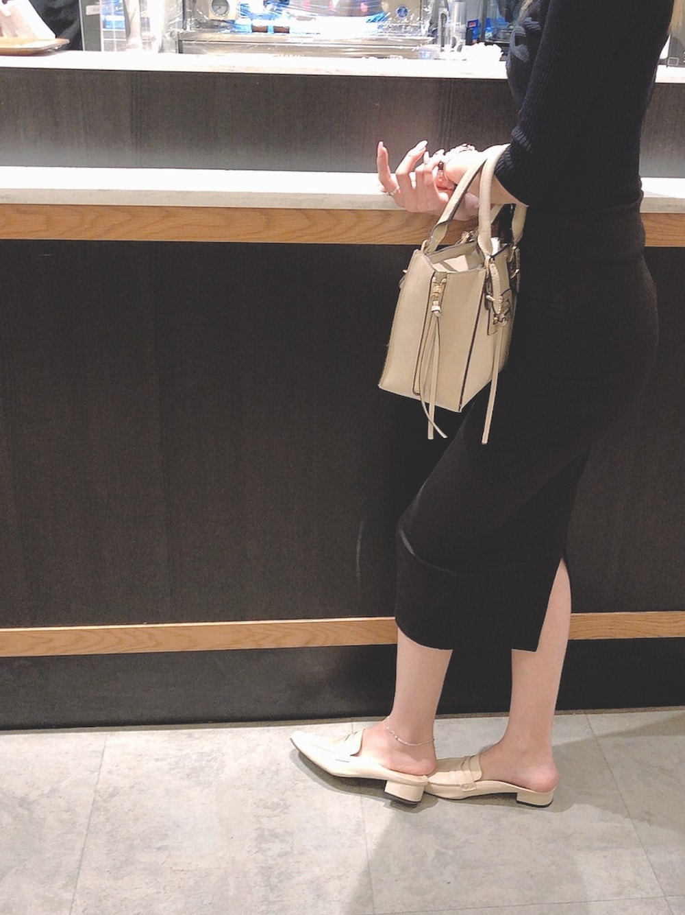 「おしゃれさんと繋がりたい、プチプラ、ブラックコーデ、ロングスカート、服好きな人と繋がりたい」｜「RANDAのアイテム（バッグ、ベージュ系）」を使った、a ⒏ 🐊🐊🐊さん（レディース・167cm）の夏コーディネートの1枚目の写真
