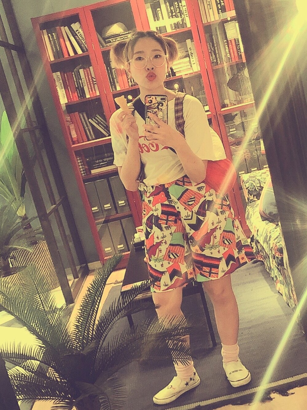 「ラクチンコーデ、プチプラ、古着MIX、古着、おしゃれさんと繋がりたい、柄パンツ、ootd、今日のコーデ、お洒落さんとつながりたい」｜「古着のアイテム（パンツ、その他）」を使った、ぴかるんさん（レディース・150cm）の夏コーディネートの1枚目の写真