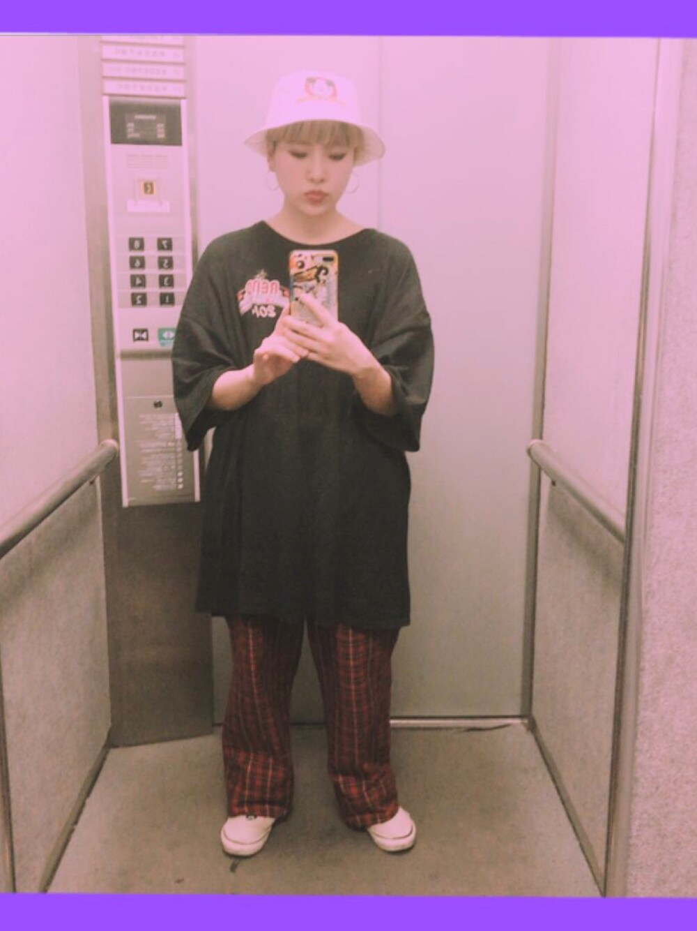 「おしゃれさんと繋がりたい、お洒落さんとつながりたい、ラフ、ブラック、プチプラコーデ、古着MIX、古着、Tシャツ、ビッグシルエット、ootd」｜「USEDのアイテム（Tシャツ/カットソー、ブラック系）」を使った、ぴかるんさん（レディース・150cm）の夏コーディネートの1枚目の写真