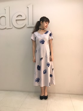 「ひざ丈スカート」｜「アイテム（ワンピース/ドレス）」を使った、manami Kinoshitaさん（レディース・163cm）の春コーディネート