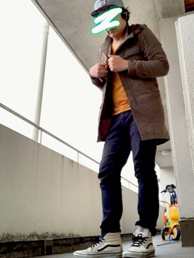 「コロナに負けない」｜「アイテム（キャップ）」を使った、BATAさん（メンズ・178cm）の春コーディネート