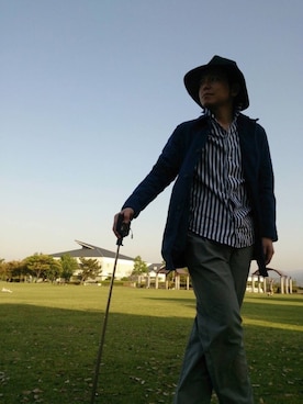 「アイテム（ステンカラーコート）」を使った、teacherさん（メンズ・170cm・30代）の夏コーディネート