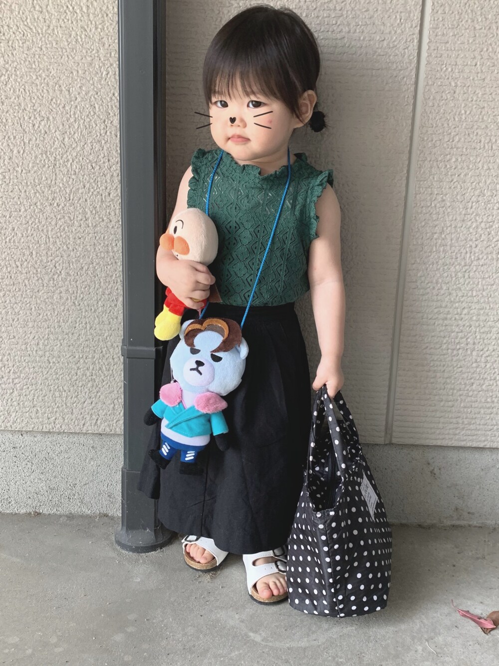 「女の子、シンプルコーデ、夏、kids、キッズコーデ、おしゃれさんと繋がりたい、2歳、ノースリーブ、スカート、プチプラ」｜「b・ROOMの総レースノースリーブ ブラウス（シャツ/ブラウス、グリーン系）」を使った、coco☺︎さん（キッズ・80cm）の夏コーディネートの1枚目の写真