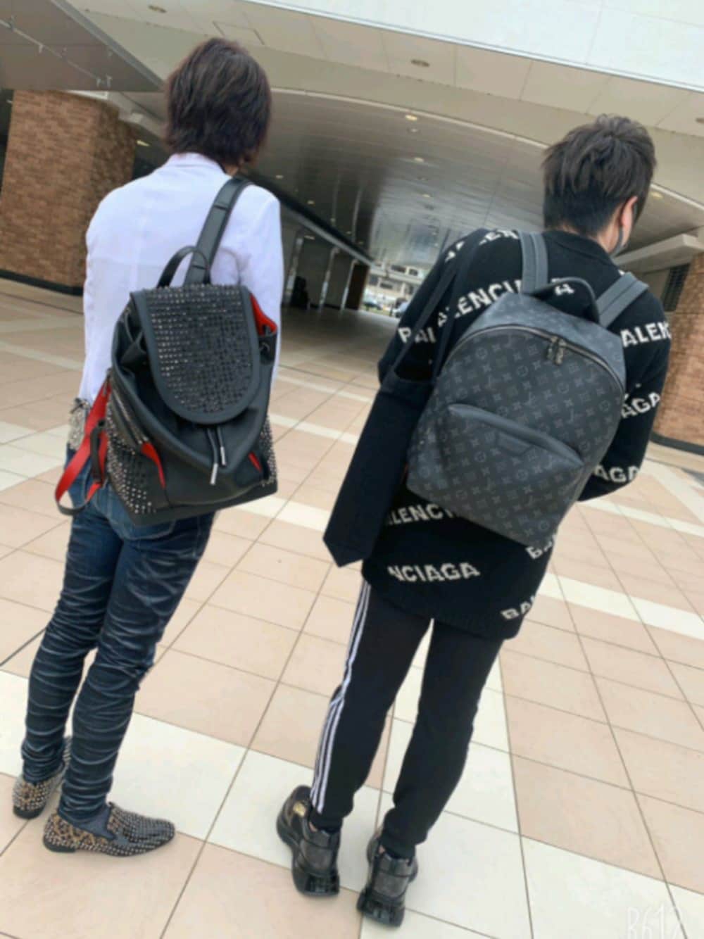 【カジュアルコーデに合う♡】Louis Vuitton バックパック LOUIS VUITTONのバックパック/リュックを使ったメンズ人気
