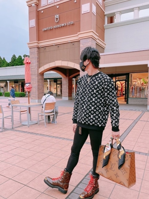 ひーくん Louis Vuittonのショルダーバッグを使ったコーディネート Wear