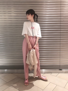 「SWEET SKTBS（スウィートスケートボード）のアイテム」を使った、enaさん（レディース・163cm）の夏コーディネート