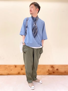 「バンダナ」｜「アイテム（スリッポン）」を使った、つかさん（メンズ・177cm）の春コーディネート