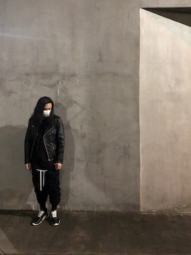 「RICK OWENS」｜「アイテム（ライダースジャケット）」を使った、Rinさん（メンズ・165cm）の冬コーディネート