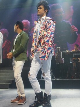 余震東個東さんのコーディネート