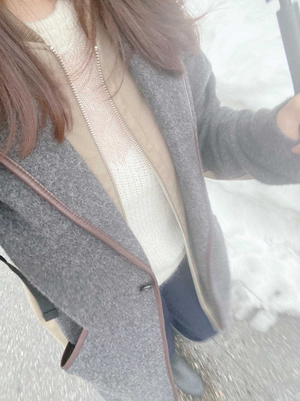 「私の推しブランド、ゆるコーデ、プチプラ、アメリヴィンテージ、UNIQLO」｜「AmeriのBUSTIER PATTERN KNIT SET（ニット/セーター、ホワイト系）」を使った、めーこさん（レディース・154cm）の冬コーディネートの1枚目の写真