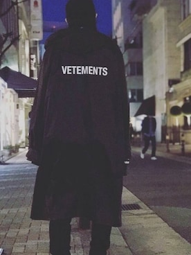 「vetements」｜「アイテム（その他アウター）」を使った、808Collectionさん（メンズ・175cm）の冬コーディネート