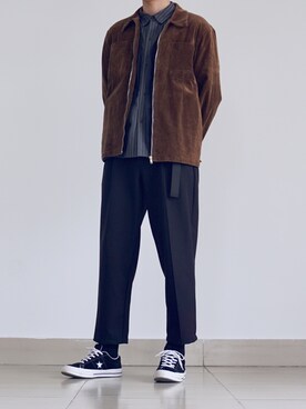 嗯Yi-航さんのコーディネート