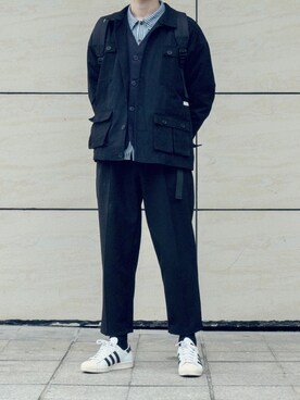 嗯Yi-航さんのコーディネート