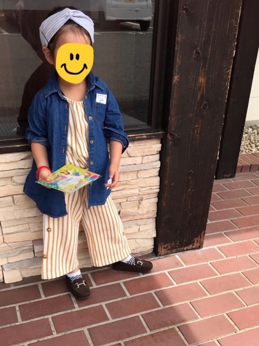 「セットアップ」｜「ZARAのアイテム（セットアップ、ホワイト系）」を使った、1683さん（キッズ・100cm）の春コーディネートの1枚目の写真