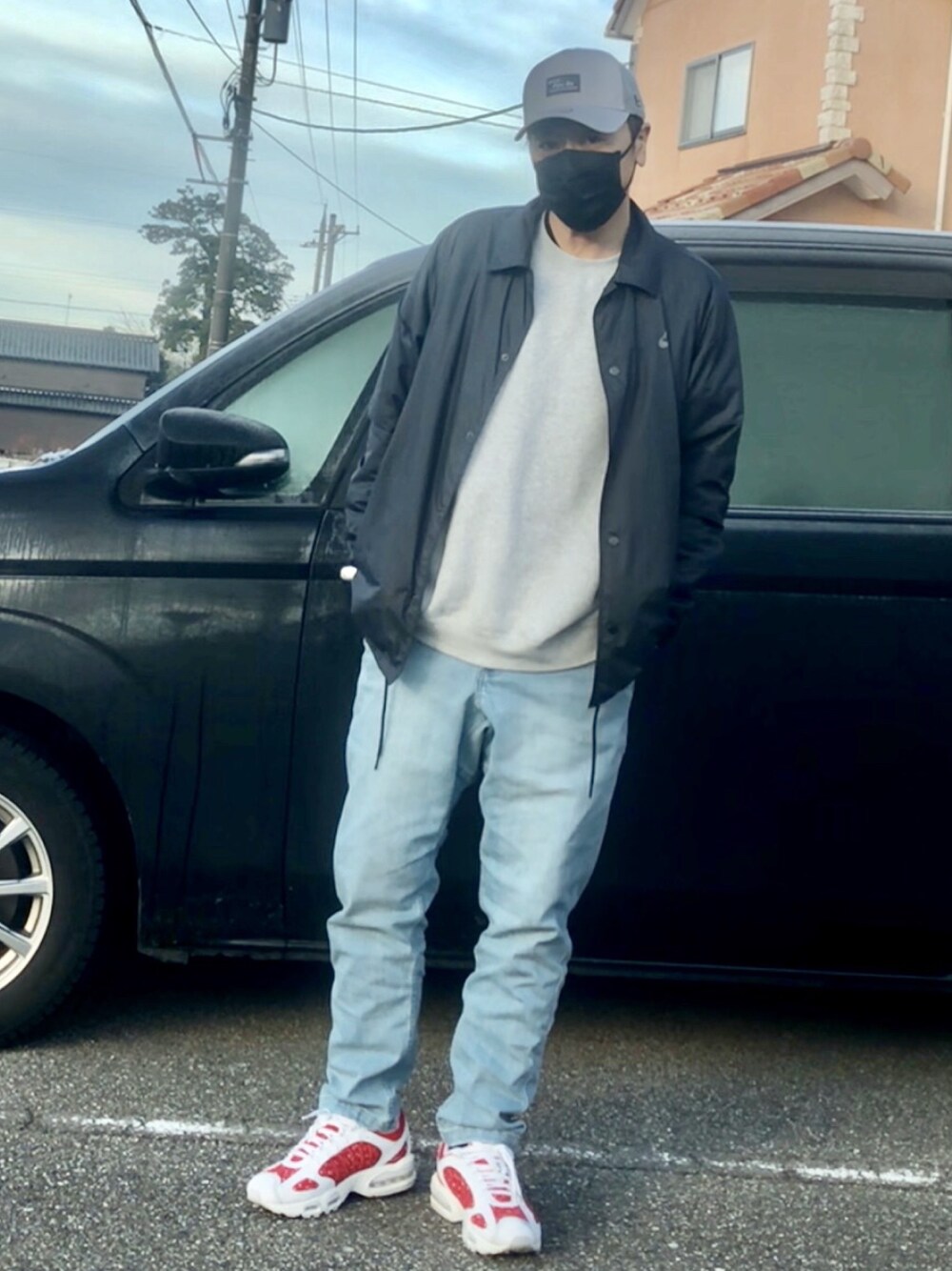 「GRAMICCI、supreme、nike sb 、NIKE、NEW ERA」｜「NEW ERAのオンスポッツ別注 ニューエラ メッシュキャップ 9FORTY BLACK PATCH NEW ERA（キャップ、グレー系）」を使った、5510さん（メンズ・179cm）の冬コーディネートの1枚目の写真