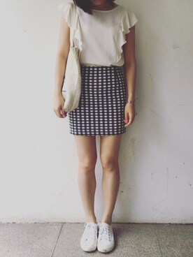 「BE RADIANCE（ビーラディエンス）のアイテム（シャツ/ブラウス、ホワイト系）」を使った、tohanさん（レディース・161cm）の夏コーディネート