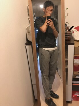 「GAP（ギャップ）のアイテム（スラックス、グレー系）」を使った、チャンジャさん（メンズ・180cm）の夏コーディネート