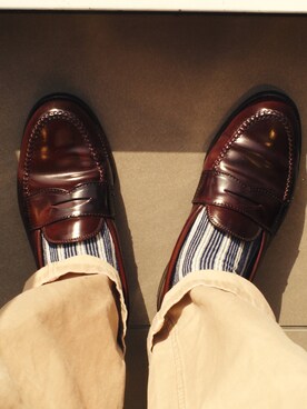 「ALDEN（オールデン）のアイテム（ローファー、ブラウン系）」を使った、TAKAHIRO MAEDAさん（メンズ・174cm）の春コーディネート