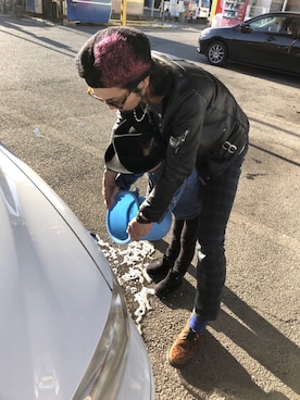 「Oliver Goldsmith（オリバーゴールドスミス）のアイテム（サングラス、ブラウン系）」を使った、TAKAHIRO MAEDAさん（メンズ・174cm）の春コーディネート