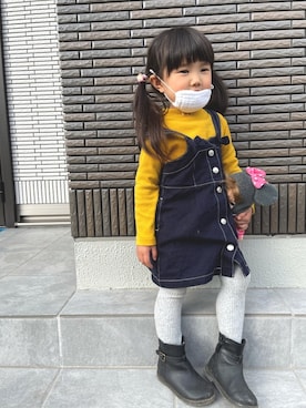 「apres les cours（アプレレクール）のアイテム（オールインワン・サロペット）」を使った、ＹＵＫＡさん（キッズ・90cm）の春コーディネート