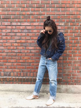 「韓国旅行」｜「アイテム（デニムジャケット）」を使った、KASUMIさん（レディース・161cm）の春コーディネート