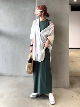 「アイテム（バングル/リストバンド）」を使った、KASUMIさん（レディース・161cm）の春コーディネート