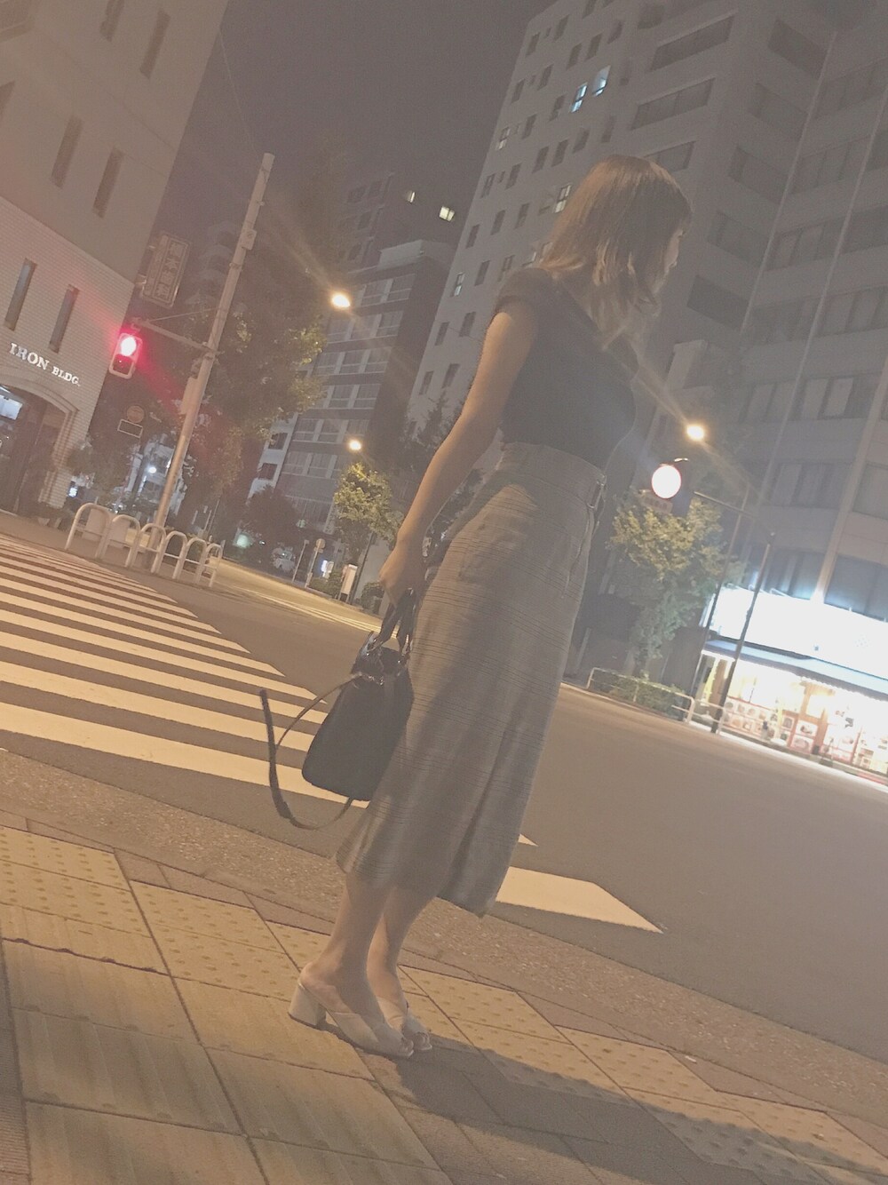 「AKANE UTSUNOMIYA、autumn、TODAYFUL、STUDIOUS、Laguna Moon、black、skirt、check、オトナカジュアル、girl」｜「AKANE UTSUNOMIYAのアイテム（スカート、その他）」を使った、AYANEさん（レディース・158cm）の秋コーディネートの1枚目の写真