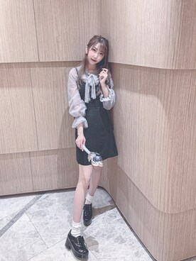 「NICE CLAUP（ナイスクラップ）のアイテム（スカート、ブラック系）」を使った、chelchelさん（レディース・166cm）の秋コーディネート