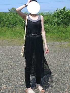 「アーバンリサーチ」｜「アイテム（アナログ腕時計）」を使った、トモさん（レディース・155cm）の夏コーディネート