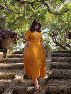 「Lulus（-）のアイテム（シューズ）」を使った、Cathy W.さん（レディース・155cm）の春コーディネート