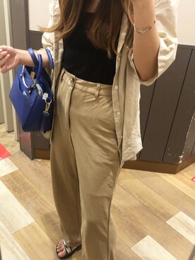 「GU（ジーユー）のアイテム（パンツ、ベージュ系）」を使った、manaさん（レディース・153cm）の夏コーディネート