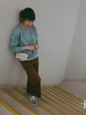 「アイテム（カーゴパンツ、イエロー系）」を使った、ゆゆさん（レディース・161cm）の春コーディネート