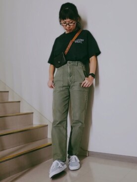 「MAISON DE REEFUR（メゾンドリーファー）のアイテム（その他パンツ）」を使った、ゆゆさん（レディース・161cm）の秋コーディネート