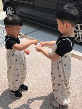 「3兄弟」｜子猿コ−デさん（キッズ・100cm）の春コーディネート