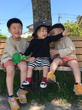 「3兄弟」｜子猿コ−デさん（キッズ・100cm）の春コーディネート