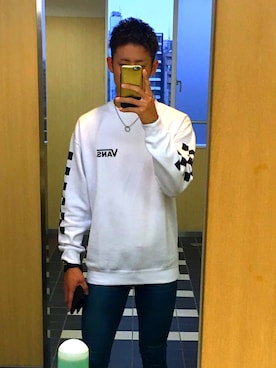 「VANS（バンズ）のアイテム（スウェット）」を使った、ToMさん（メンズ・178cm）の秋コーディネート