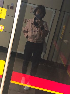 「H&M（エイチ・アンド・エム）のアイテム（ブルゾン）」を使った、石小胖さん（レディース・168cm）の冬コーディネート