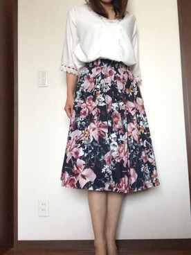 「fifth（フィフス）のアイテム（シャツ/ブラウス、ホワイト系）」を使った、キャロラインさん（レディース・166cm）の春コーディネート