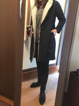「welleg（ウェレッグ）のアイテム（パンプス、ブラック系）」を使った、キャロラインさん（レディース・166cm）の冬コーディネート