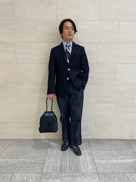 「アイテム（ハンドバッグ、ブルー系）」を使った、甲斐さん（メンズ・175cm）の秋コーディネート